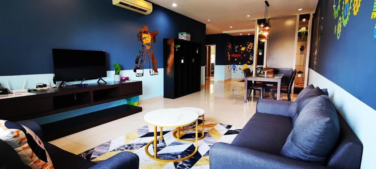 Klcc Amazing Robots 4bedrooms Kuala Lumpur